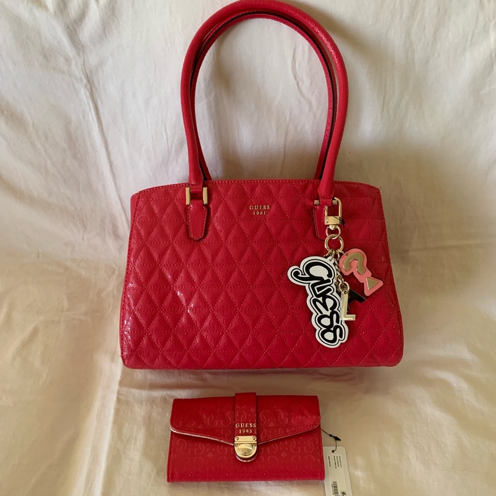 🌷GUESS Passion Pink Satchel & Clutch/Wallet🌷
